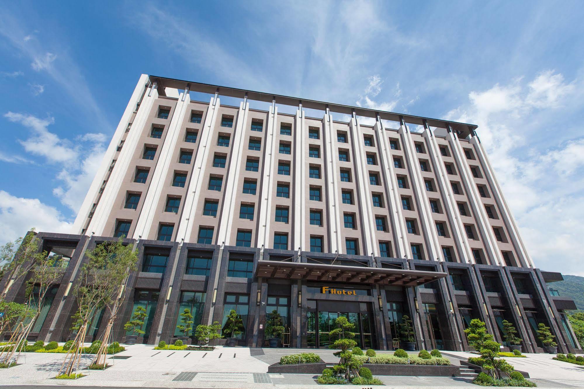 F Hotel-Zhiben T'ai-tung Exterior foto
